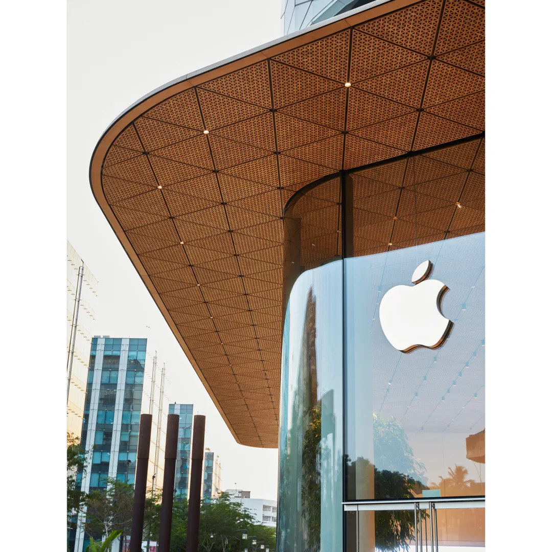 Apple’s First Flagship Store in India, Apple BKC, Opens in Mumbai